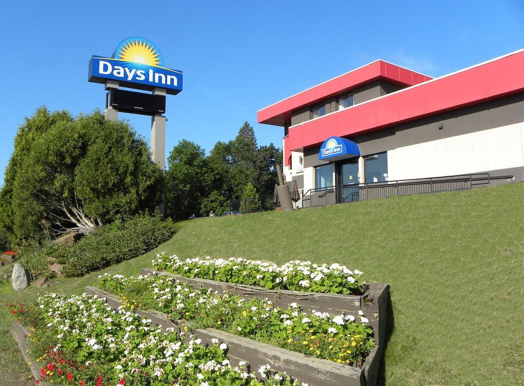 Days Inn By Wyndham Duluth Lakewalk Exterior photo